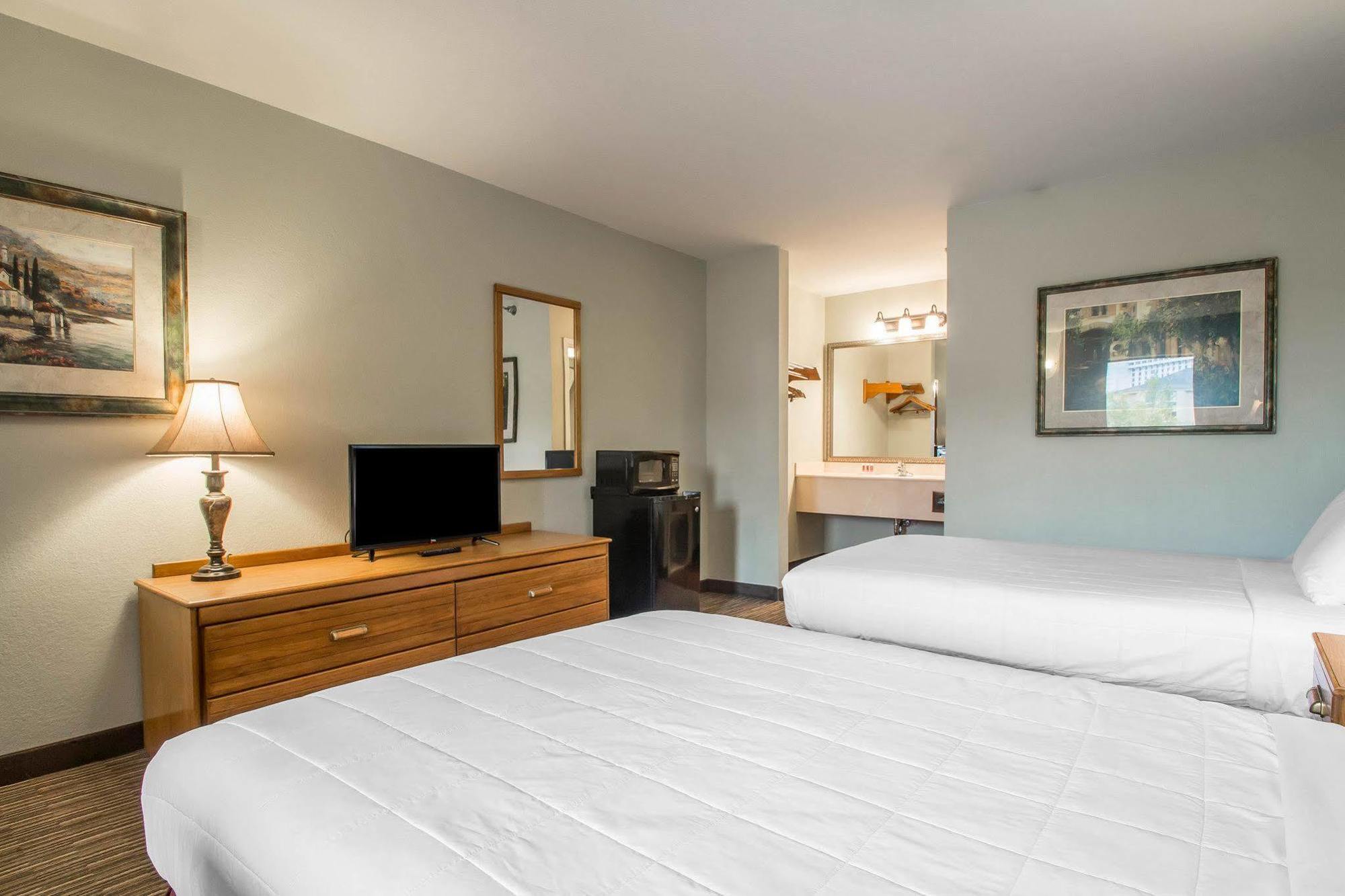 Baymont By Wyndham Branson Thousand Hills Eksteriør billede